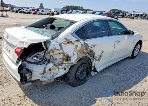 2016 Nissan Altima 2.5 S z USA, uszkodzony, nr VIN 1N4AL3AP0GC224716